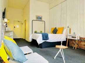 Main Street Life Aparthotel